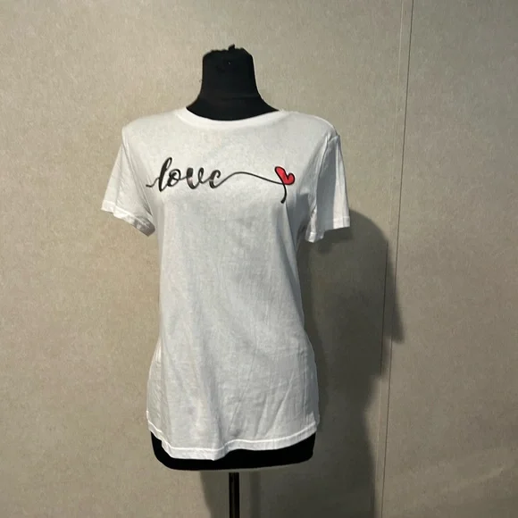 SHEIN Tops Shein White Love Graphic Tshirt L Poshmark
